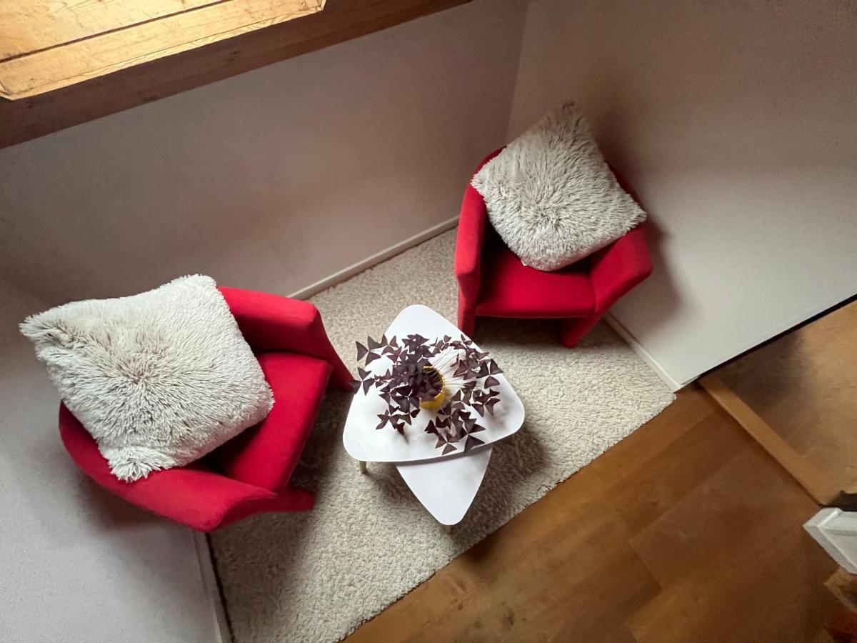 "Stone'S Throw" Krumlov 5 Min By Car, Lipno 15 Min By Car, 2 Bdrooms,Playroom Kájov Exterior photo