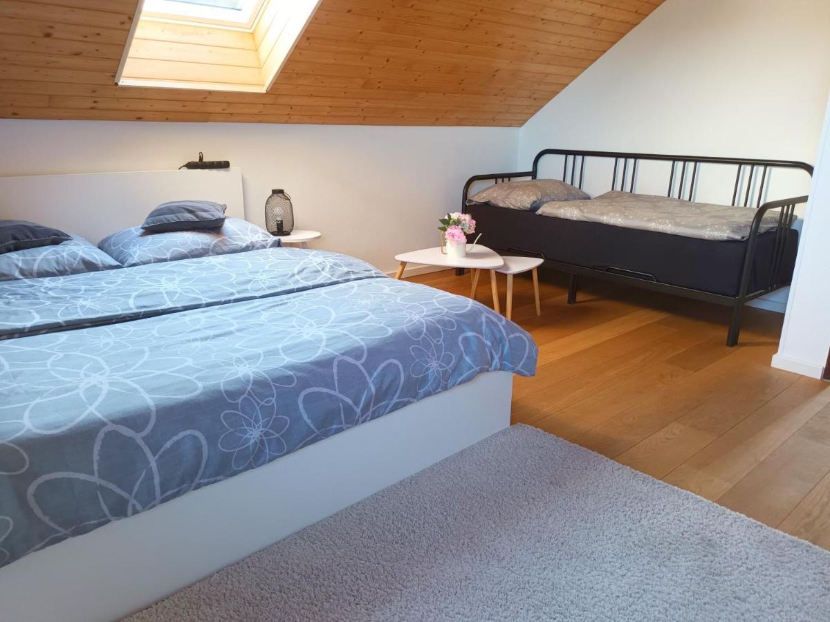 "Stone'S Throw" Krumlov 5 Min By Car, Lipno 15 Min By Car, 2 Bdrooms,Playroom Kájov Exterior photo